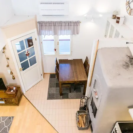 Hallantytaer B4 Paritalo By Interhome